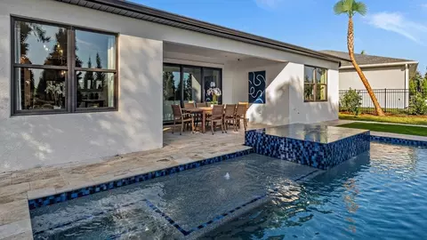 Exterior - 1400 Bellagio Loop, Tavares, FL 32778 photo 4 of 13