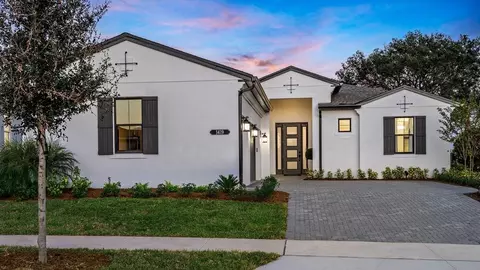 Exterior - 1400 Bellagio Loop, Tavares, FL 32778 photo 6 of 13