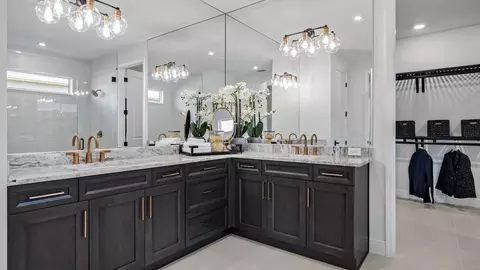 Bath - 1400 Bellagio Loop, Tavares, FL 32778 photo 1 of 6