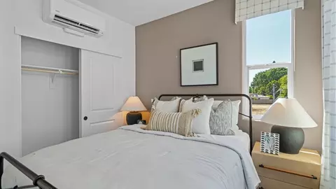 Bedroom - 1055 Ginkgo Cir, Davis, CA 95618 photo 2 of 2