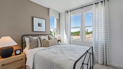 Bedroom - 1055 Ginkgo Cir, Davis, CA 95618 photo 1 of 2