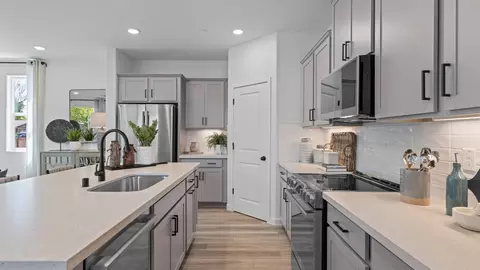 Kitchen - 1055 Ginkgo Cir, Davis, CA 95618 photo 3 of 5