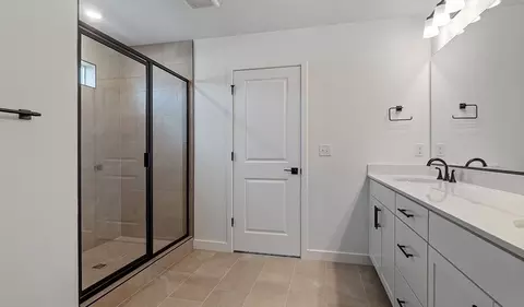 Bath - 5394 N Saddle Stone Dr, Eagle Mountain, UT 84005 photo 3 of 13