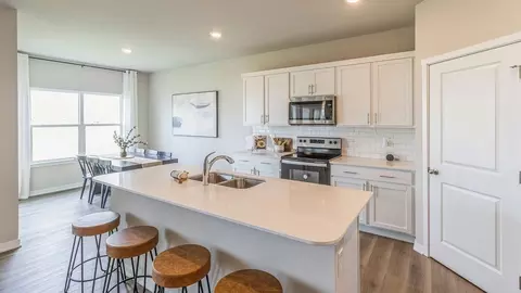 Kitchen - Sanden Rd NE, Cedar Rapids, IA 52411 photo 1 of 4