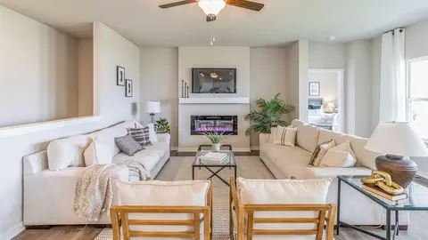 Living - Sanden Rd NE, Cedar Rapids, IA 52411 photo 1 of 5