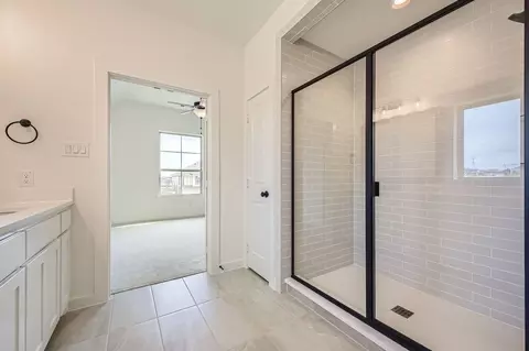 Bath - 11428 Wulstone Rd, Haslet, TX 76052 photo 4 of 9
