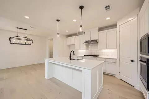Kitchen - 11428 Wulstone Rd, Haslet, TX 76052 photo 2 of 6