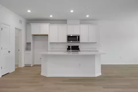 Kitchen - 260 Barbosa Trl, Saint Augustine, FL 32095 photo 2 of 7