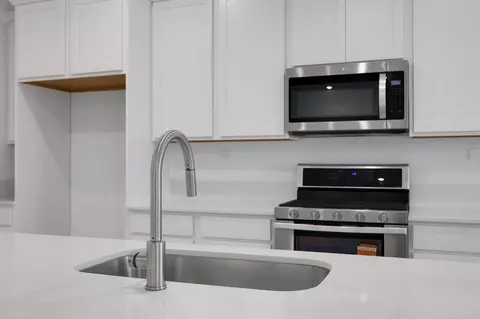 Kitchen - 260 Barbosa Trl, Saint Augustine, FL 32095 photo 3 of 7