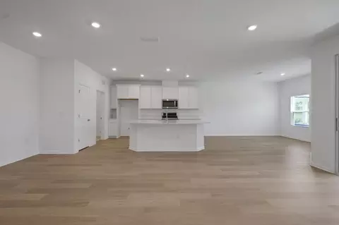 Living - 260 Barbosa Trl, Saint Augustine, FL 32095 photo 2 of 7