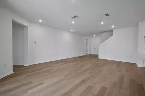 Living - 260 Barbosa Trl, Saint Augustine, FL 32095 photo 6 of 7