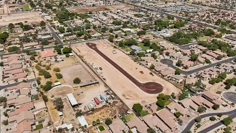 View/Area - 1419 E Harwell Rd, Phoenix, AZ 85042 photo 11 of 12