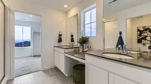 Bath - 28367 E 5th Ave, Watkins, CO 80137 photo 1 of 5