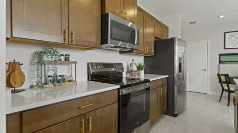 Kitchen - 219 Meredith Blvd, Winter Haven, FL 33881 photo 3 of 5