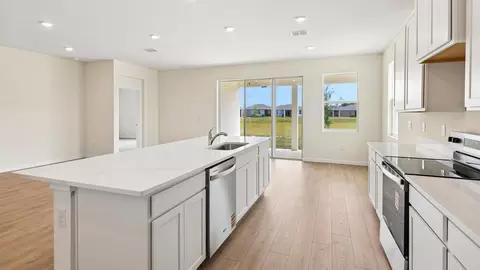 Kitchen - 5204 NW 41st Loop, Ocala, FL 34482 photo 3 of 6