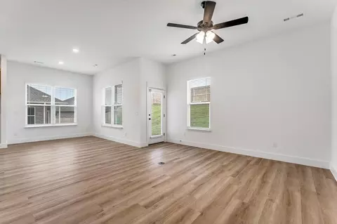 Living - 1005 Aberdeen Ave, Carl Junction, MO 64834 photo 5 of 14