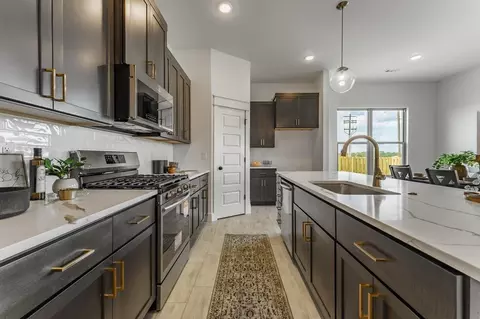 Kitchen - 1005 Aberdeen Ave, Carl Junction, MO 64834 photo 3 of 17