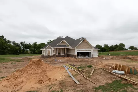 9013 S Beavers Bnd, Perkins, OK 74059
