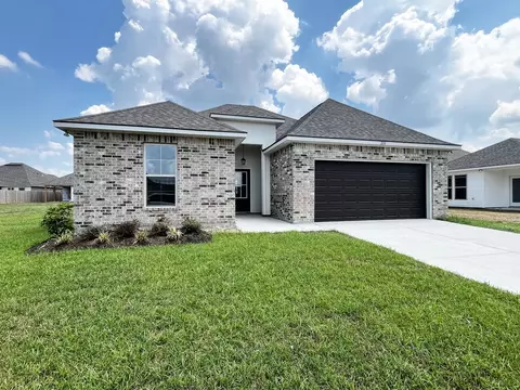 208 Hidden Meadows Dr, Lafayette, LA 70506