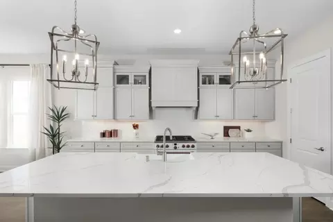 Kitchen - 6949 Saddleback St, Hesperia, CA 92345 photo 3 of 4