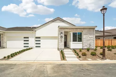 1055 Riverbend Dr, Brentwood, CA 94513