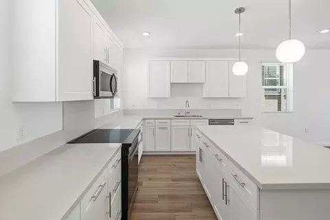 Kitchen - 9316 Via Azul, Pico Rivera, CA 90660 photo 2 of 2