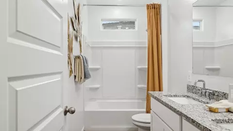 Bath - 2599 W Sentiero Ave, Apache Junction, AZ 85120 photo 7 of 8