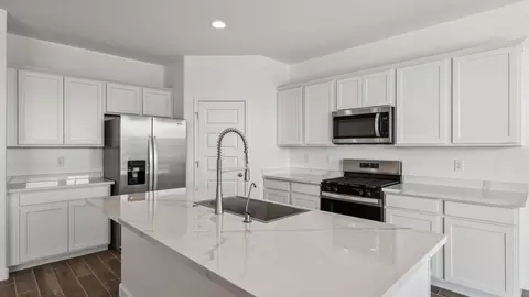 Kitchen - 2599 W Sentiero Ave, Apache Junction, AZ 85120 photo 1 of 8