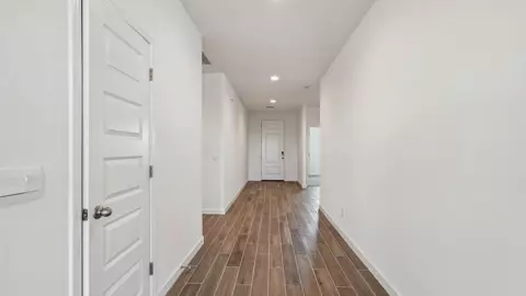 Entry Way - 2599 W Sentiero Ave, Apache Junction, AZ 85120 photo 1 of 3