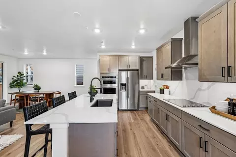 Kitchen - 24319 13th Ave SE, Bothell, WA 98021 photo 2 of 6