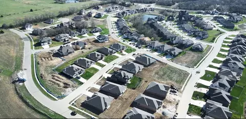 View/Area - 8873 Ginger St, Lenexa, KS 66227 photo 2 of 7