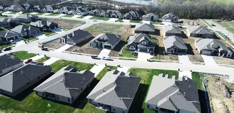 View/Area - 8873 Ginger St, Lenexa, KS 66227 photo 3 of 7