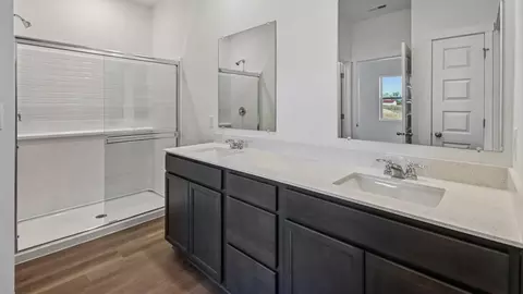 Bath - 1226 Tiger Lily Dr, Bartlett, IL 60103 photo 2 of 6
