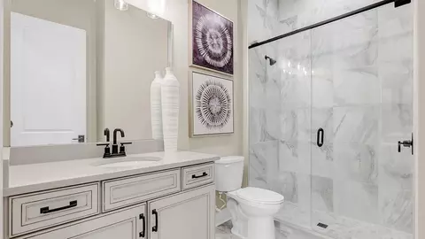 Bath - 4006 Cresswind Blvd, Monroe, NC 28110 photo 2 of 3