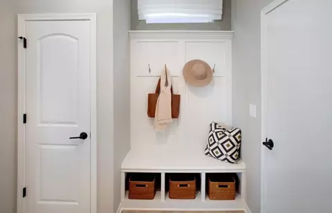 Entry Way - 106 E Wind Rd, Delaware, OH 43015 photo 2 of 3