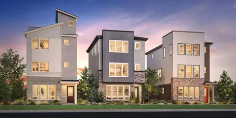 10910 E Hinsdale Cir, Centennial, CO 80112