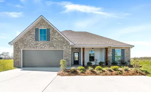 102 Hidden Meadows Dr, Lafayette, LA 70506