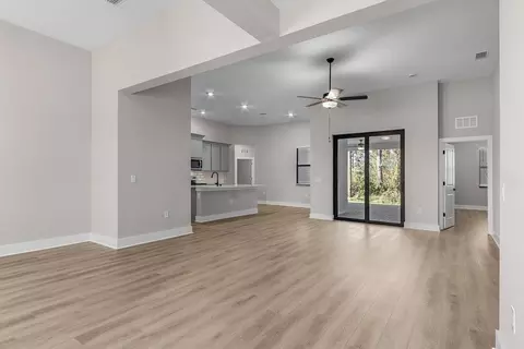 Living - 13408 Lake Gallagher Dr, Dover, FL 33527 photo 2 of 2