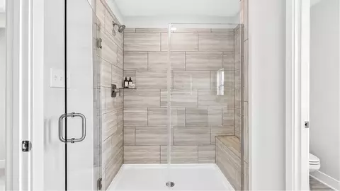 Bath - 17055 Gathering St, Boyds, MD 20841 photo 2 of 6