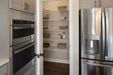 Kitchen - 225 Tilly Ct, Springboro, OH 45066 photo 2 of 7