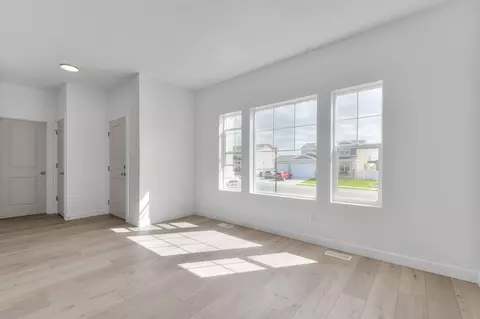 Living - 6417 Vernon Dr, Eagle Mountain, UT 84005 photo 1 of 7