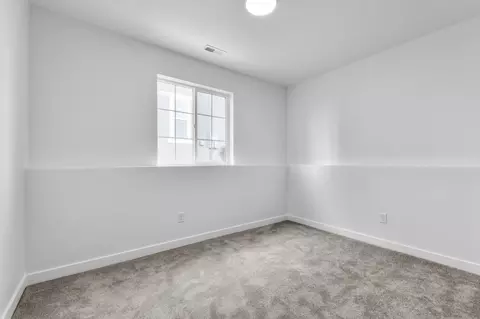 Bedroom - 6417 Vernon Dr, Eagle Mountain, UT 84005 photo 3 of 5