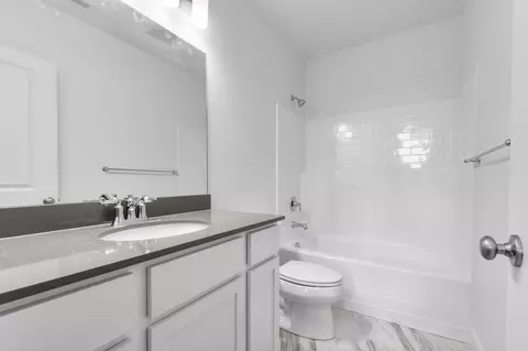 Bath - 6417 Vernon Dr, Eagle Mountain, UT 84005 photo 2 of 5