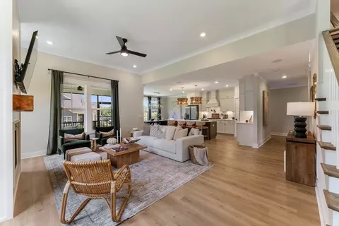 Living - 732 8th Ave N, Myrtle Beach, SC 29588 photo 1 of 5