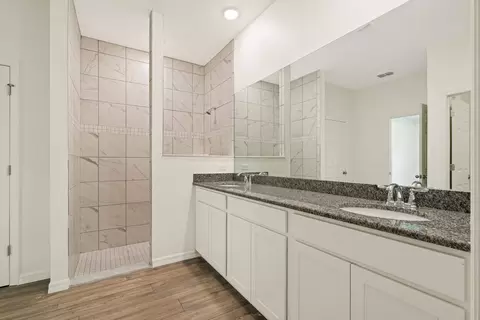 Bath - 2521 Whitewood Ave, Spring Hill, FL 34609 photo 1 of 1