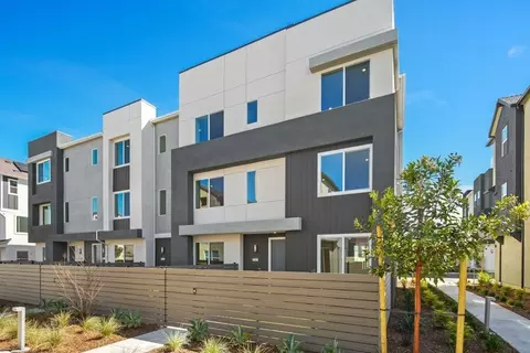 27327 Bear Creek Ln, Valencia, CA 91381