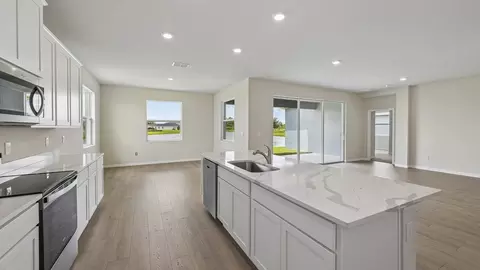 Kitchen - 17108 Legacy Preserve Dr, Parrish, FL 34219 photo 5 of 8