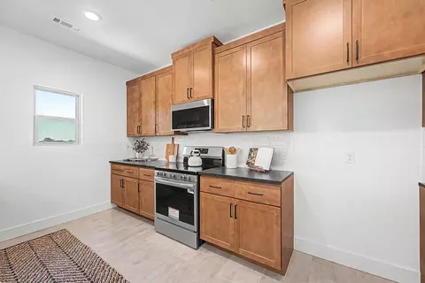 Kitchen - 1136 E Abercorn St, Republic, MO 65738 photo 3 of 6
