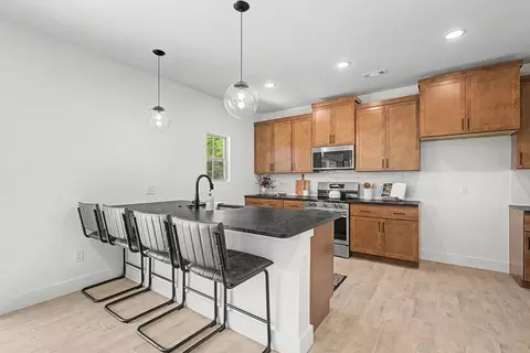 Kitchen - 1136 E Abercorn St, Republic, MO 65738 photo 2 of 6