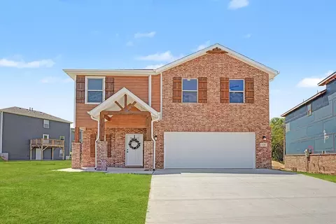 1136 E Abercorn St, Republic, MO 65738